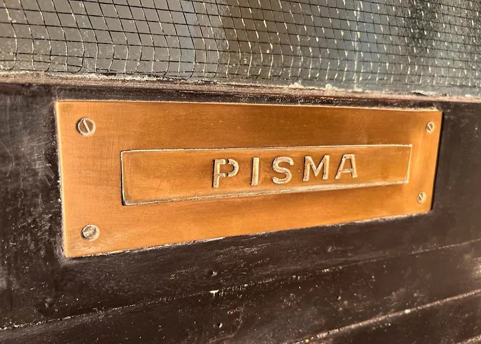 Colosseum Retreat Pula